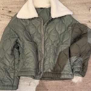 Quilted jacket with fleece collar